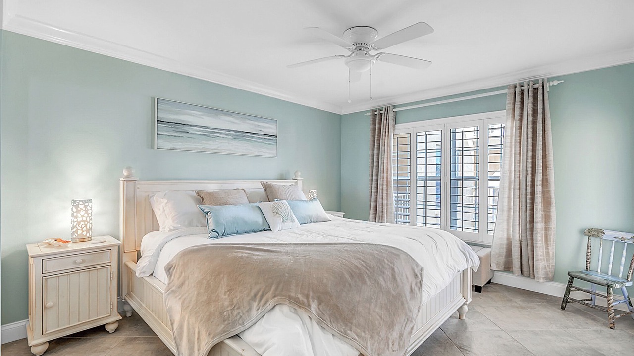 Photo of Bedroom in Point East