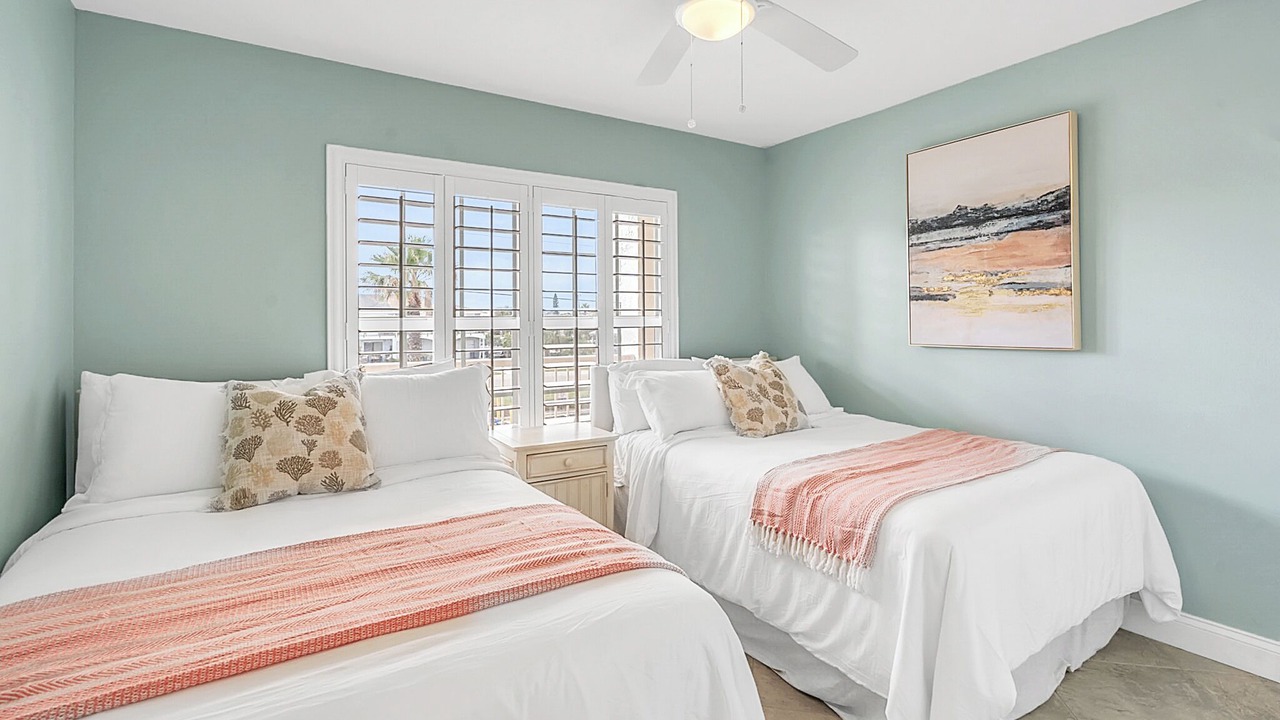 Photo of Bedroom in Point East
