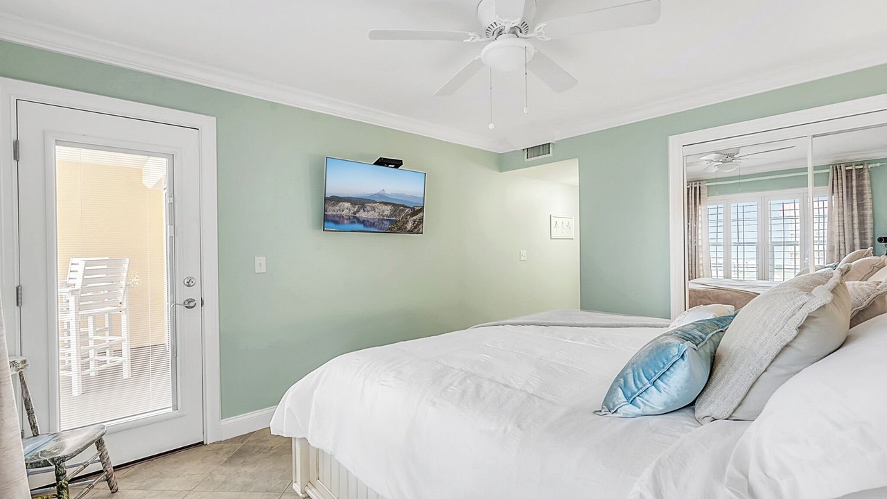 Photo of Bedroom in Point East