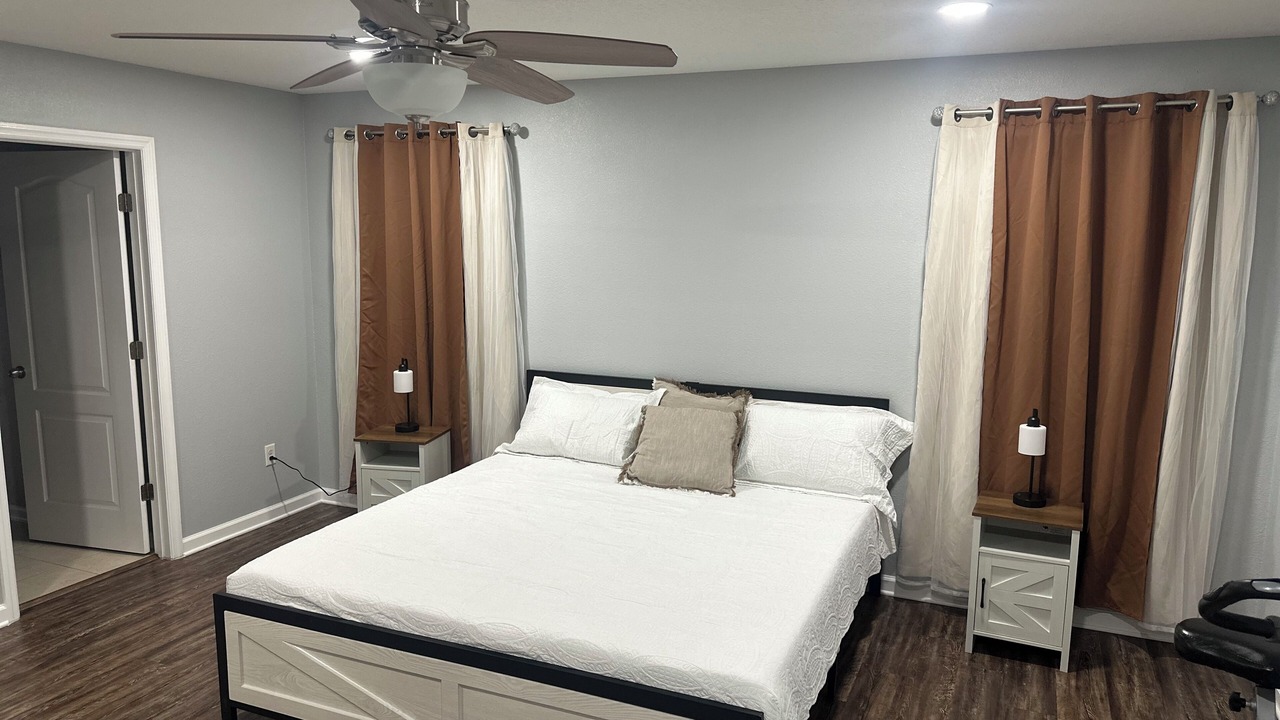 Photo of Bedroom in OakLeaf Plantation
