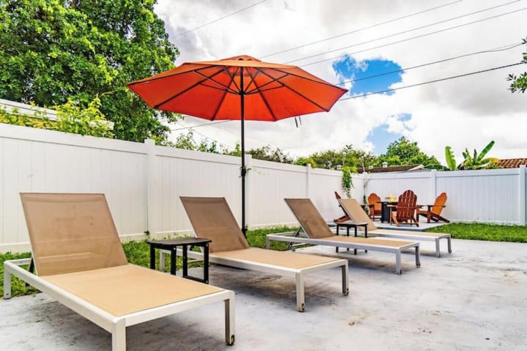 Photo of Patio Balcony in West Hollywood