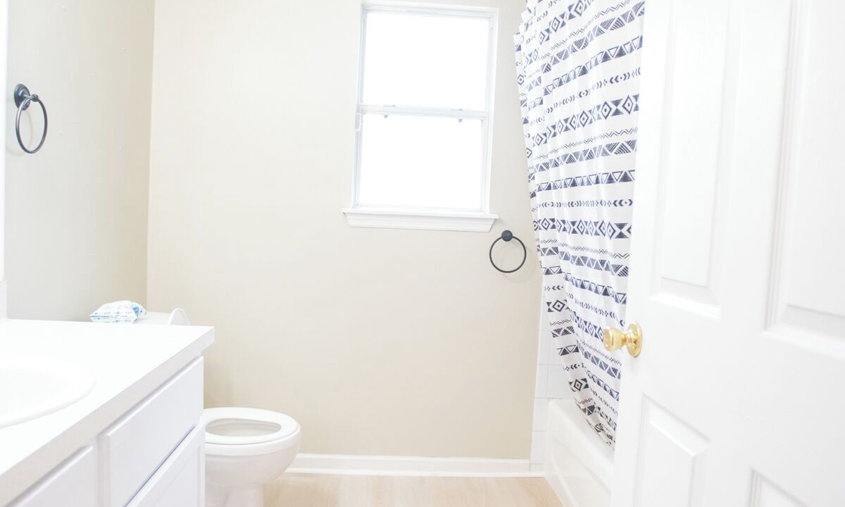 Photo of Bathroom in Doctors Inlet