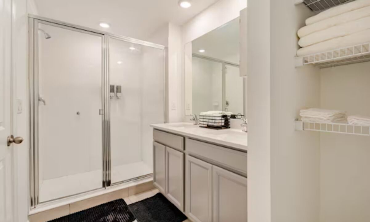 Photo of Bathroom in Greenacres