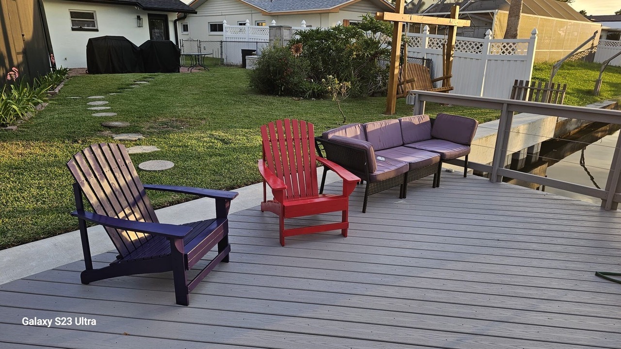 Photo of Patio Balcony in Bay Crest Park