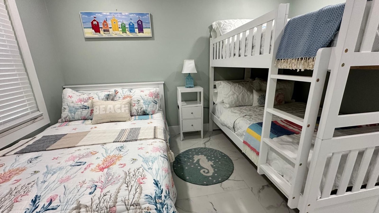 Photo of Bedroom in Bay Crest Park