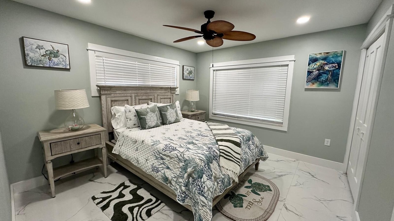 Photo of Bedroom in Bay Crest Park