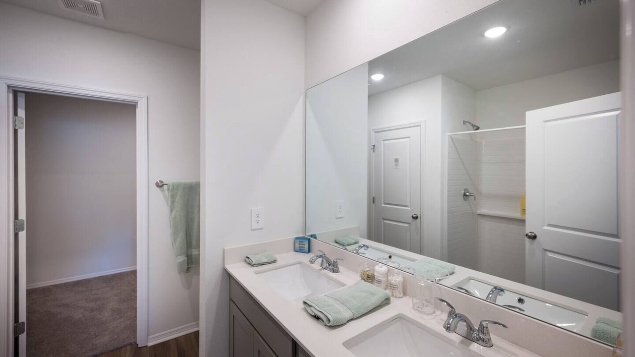 Photo of Bathroom in Amaryllis Park