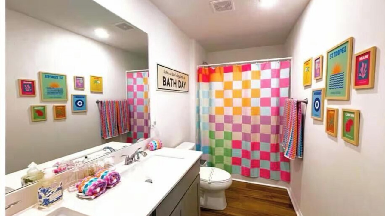 Photo of Bathroom in Amaryllis Park