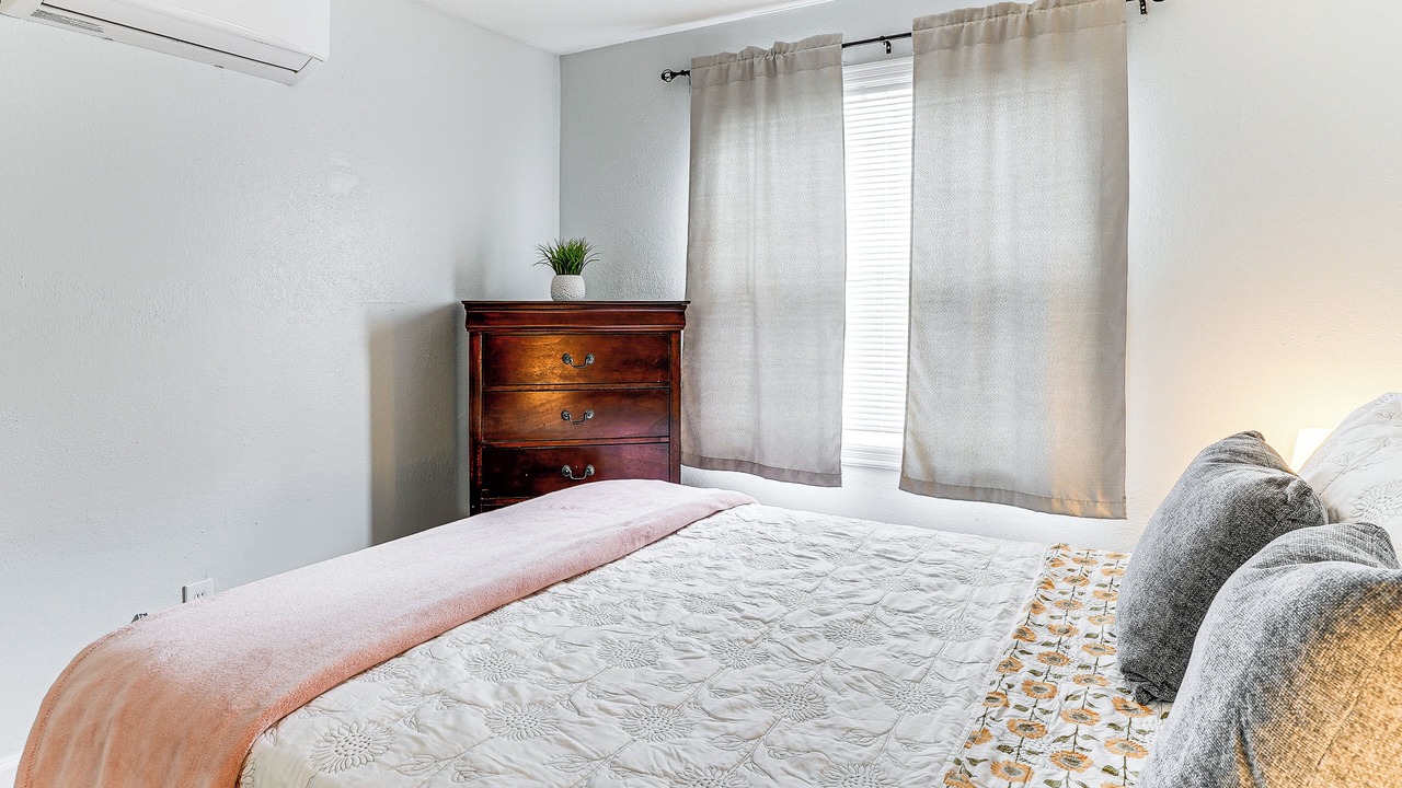 Photo of Bedroom in University