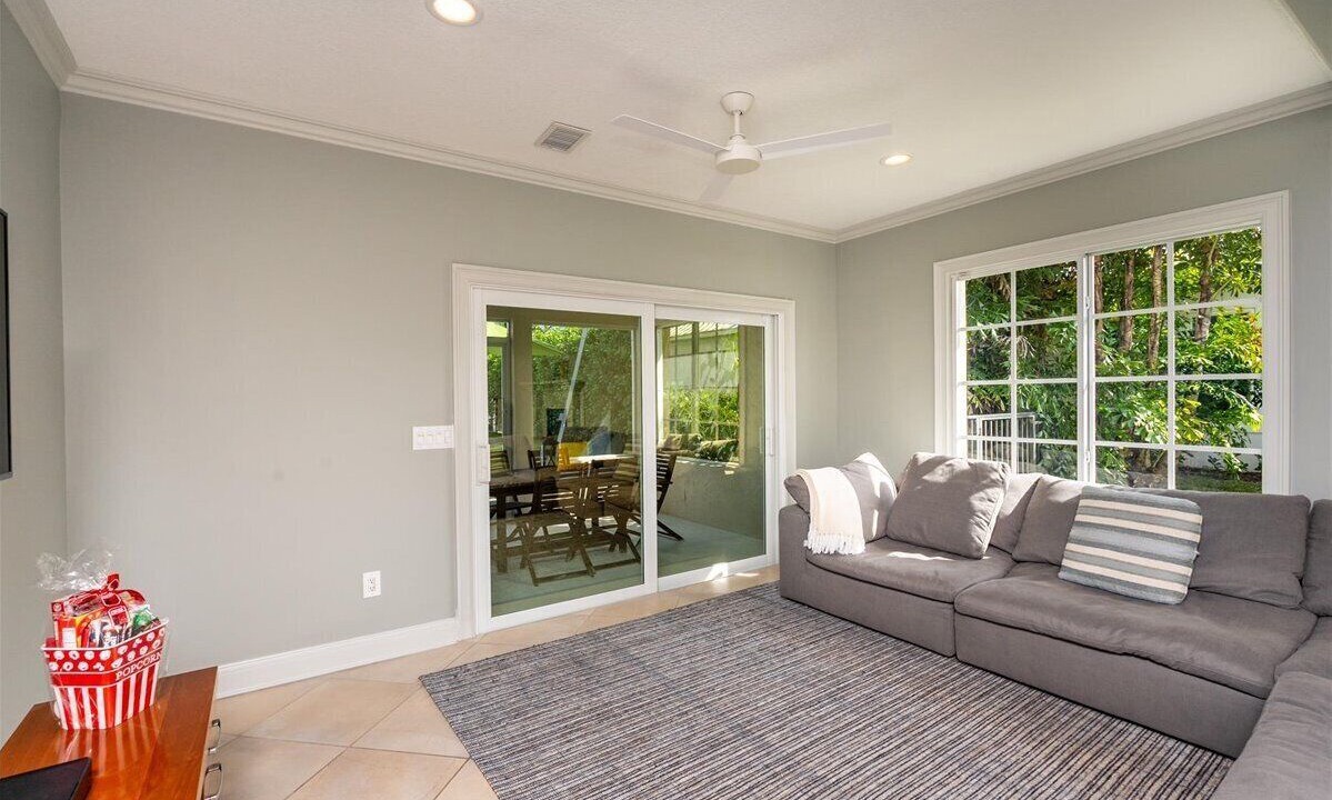 Photo of Livingroom in North River Shores