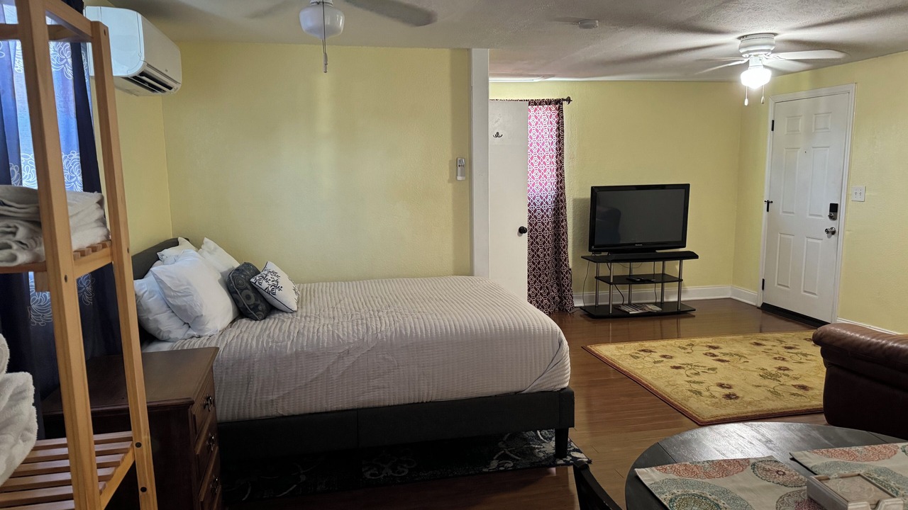 Photo of Bedroom in Disston Heights