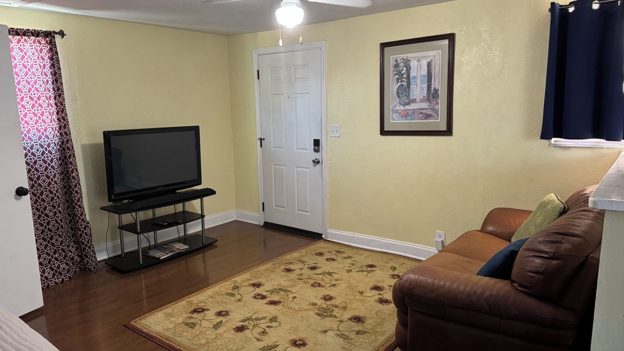 Photo of Livingroom in Disston Heights