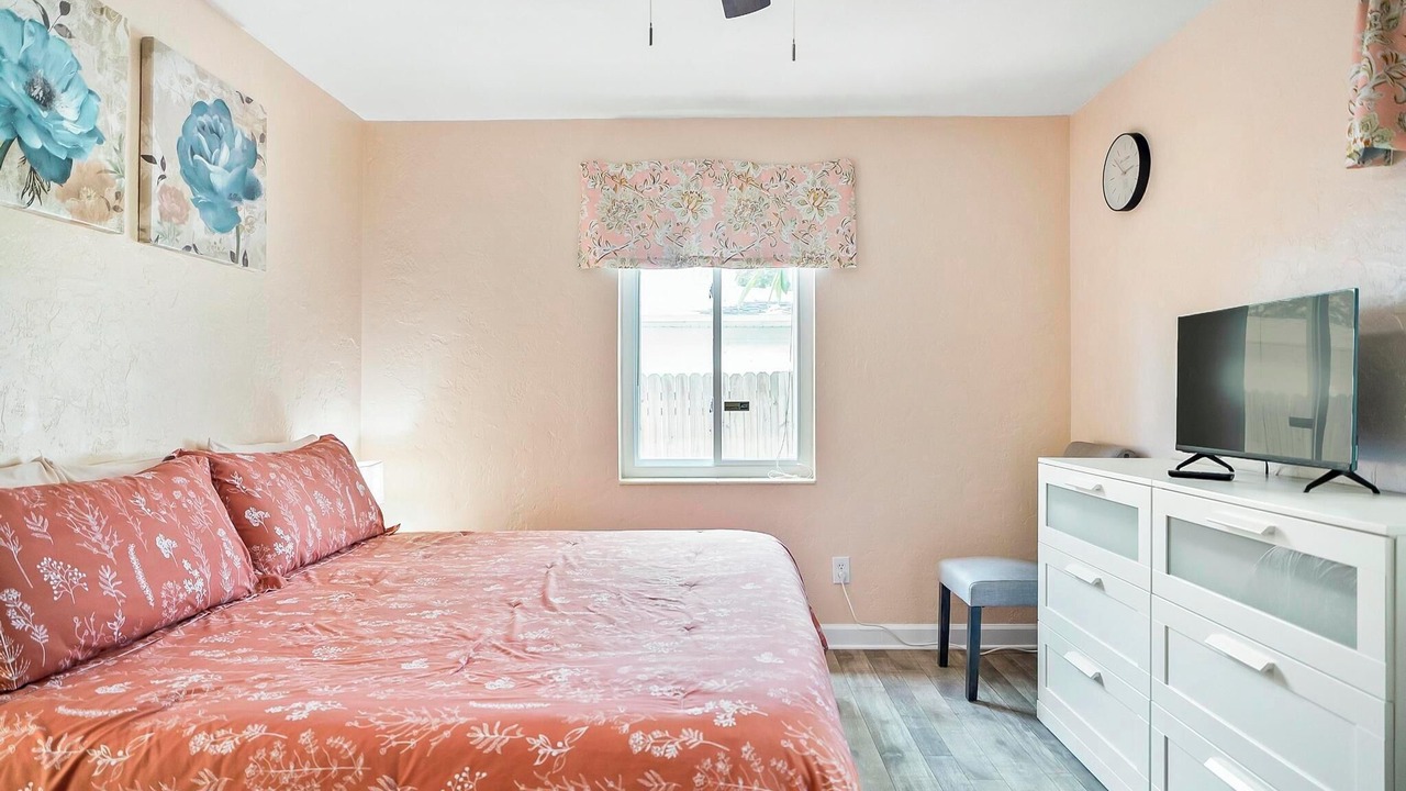 Photo of Bedroom in Disston Heights