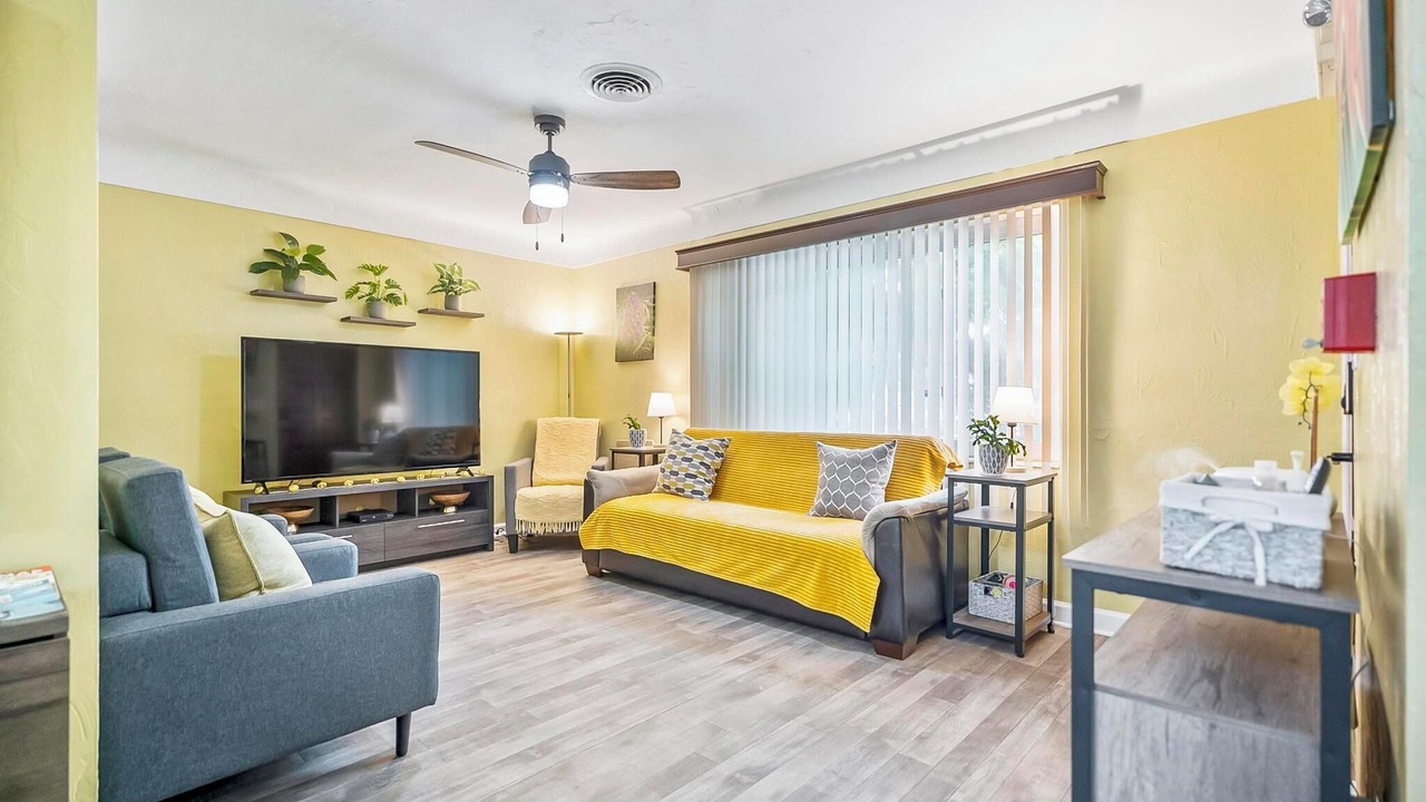 Photo of Livingroom in Disston Heights