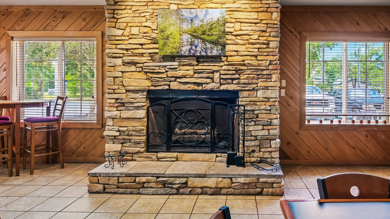 Photo of Livingroom in Crawfordville