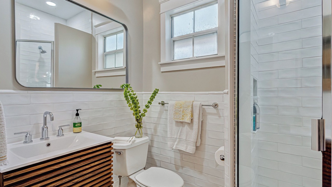 Photo of Bathroom in Northwood Shores