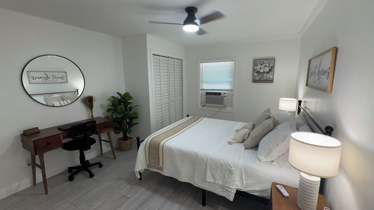 Photo of Bedroom in Bayou Oaks
