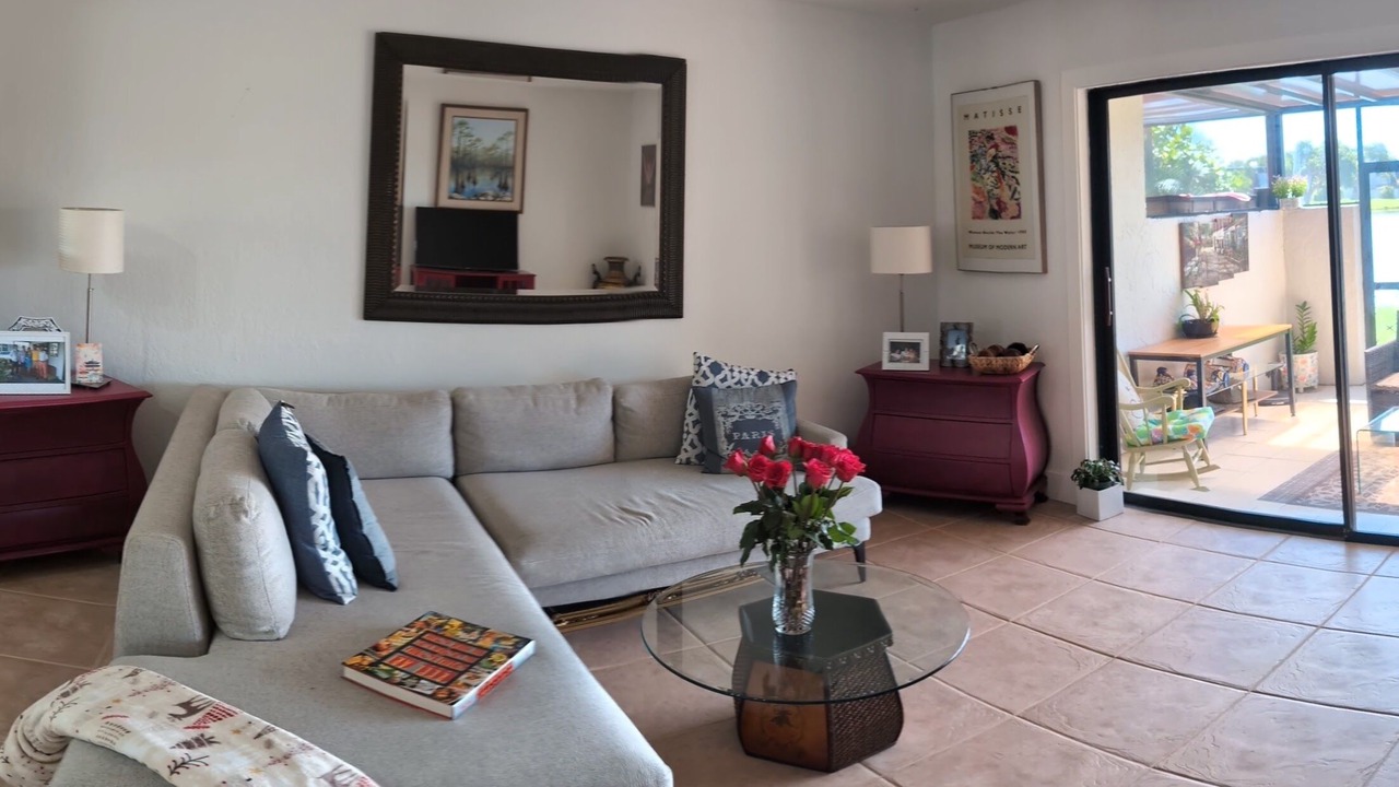 Photo of Livingroom in Pembroke Pines