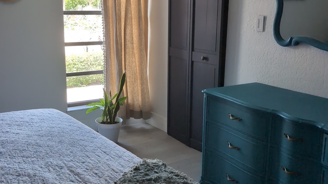 Photo of Bedroom in Pembroke Pines