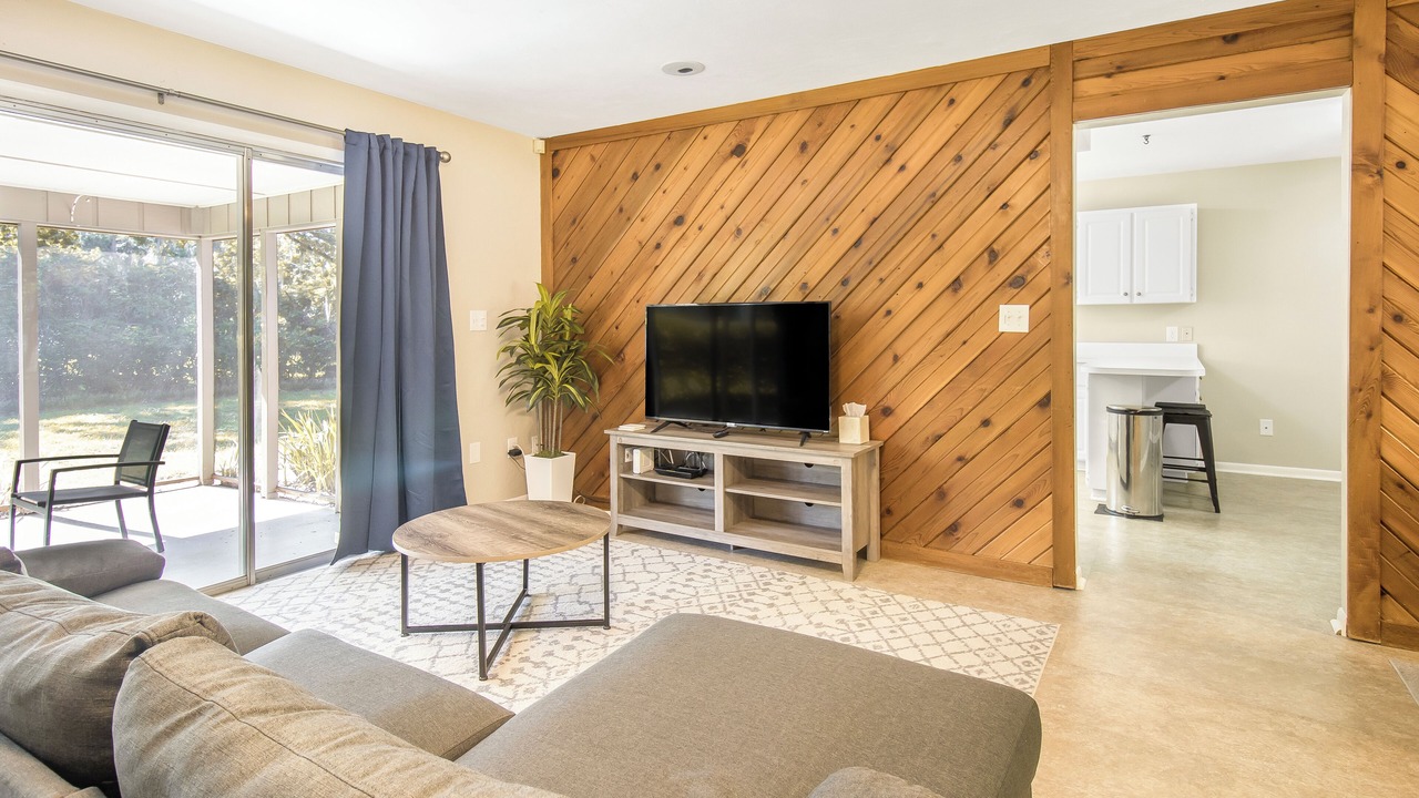 Photo of Livingroom in Gainesville