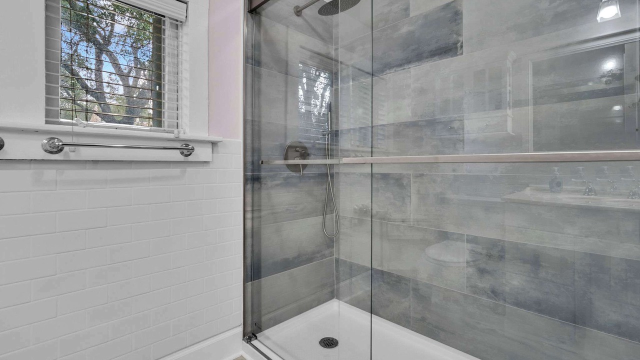 Photo of Bathroom in Tarpon River