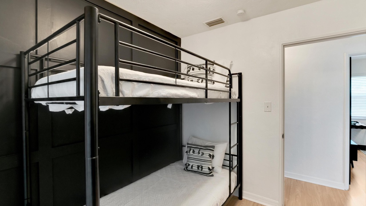 Photo of Bedroom in Sun Bay South