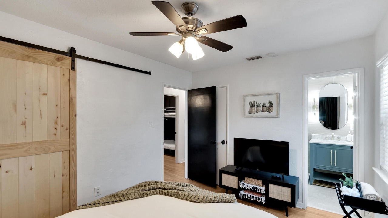 Photo of Bedroom in Sun Bay South