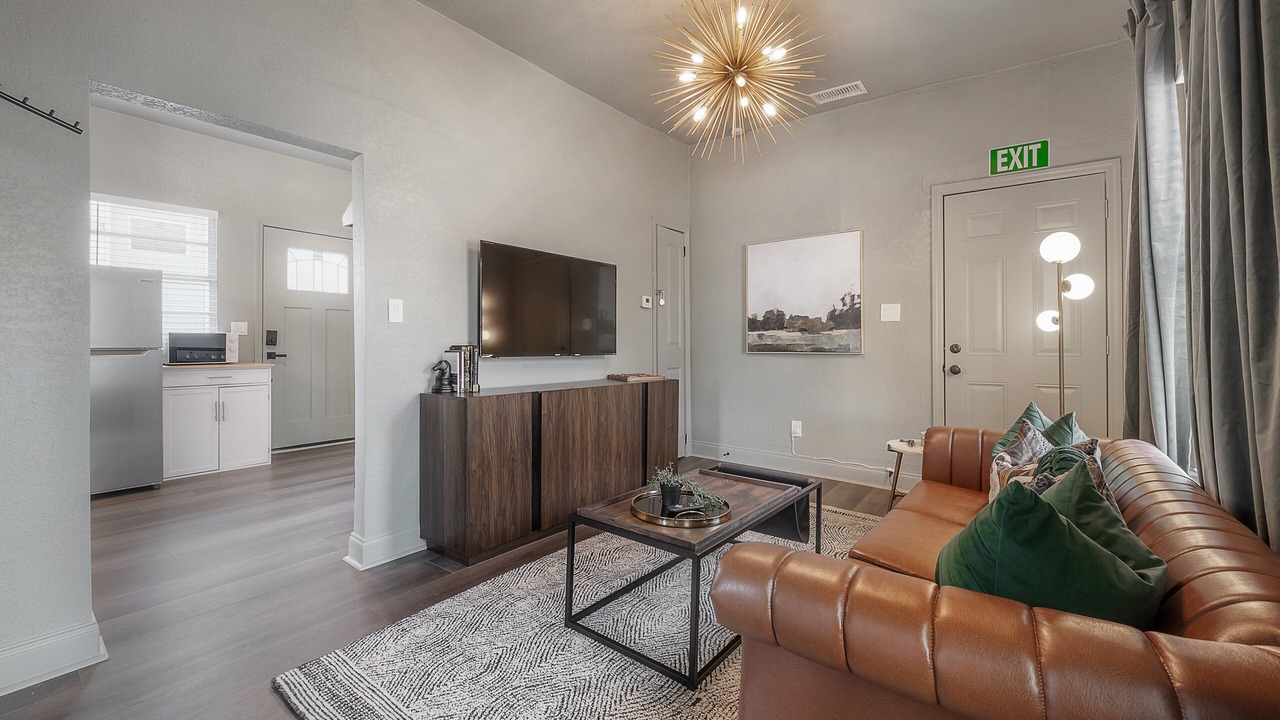 Photo of Livingroom in Tampa