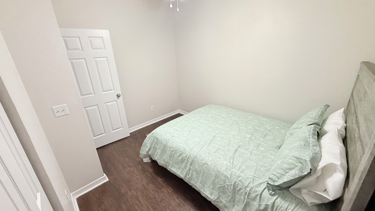 Photo of Bedroom in Sandalwood