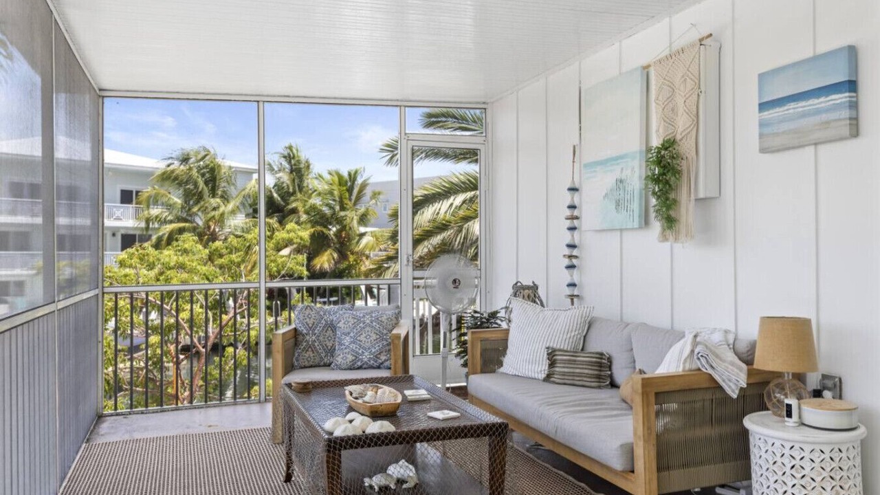 Photo of Livingroom in Indian Waterways