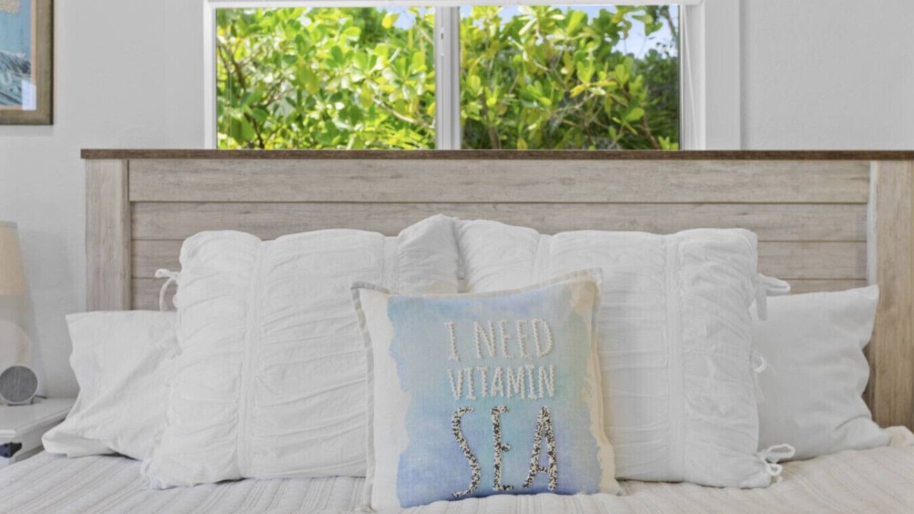 Photo of Bedroom in Indian Waterways