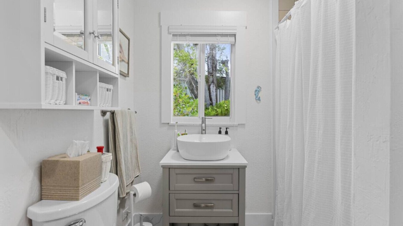 Photo of Bathroom in Indian Waterways
