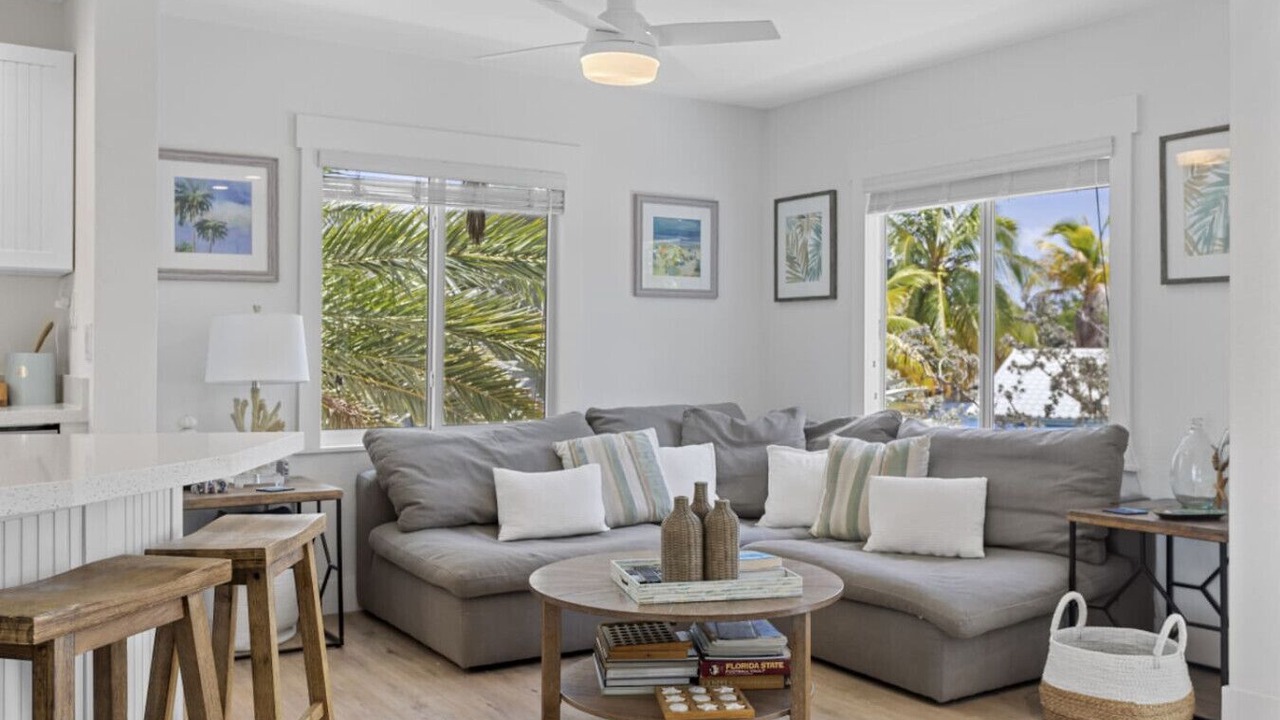 Photo of Livingroom in Indian Waterways