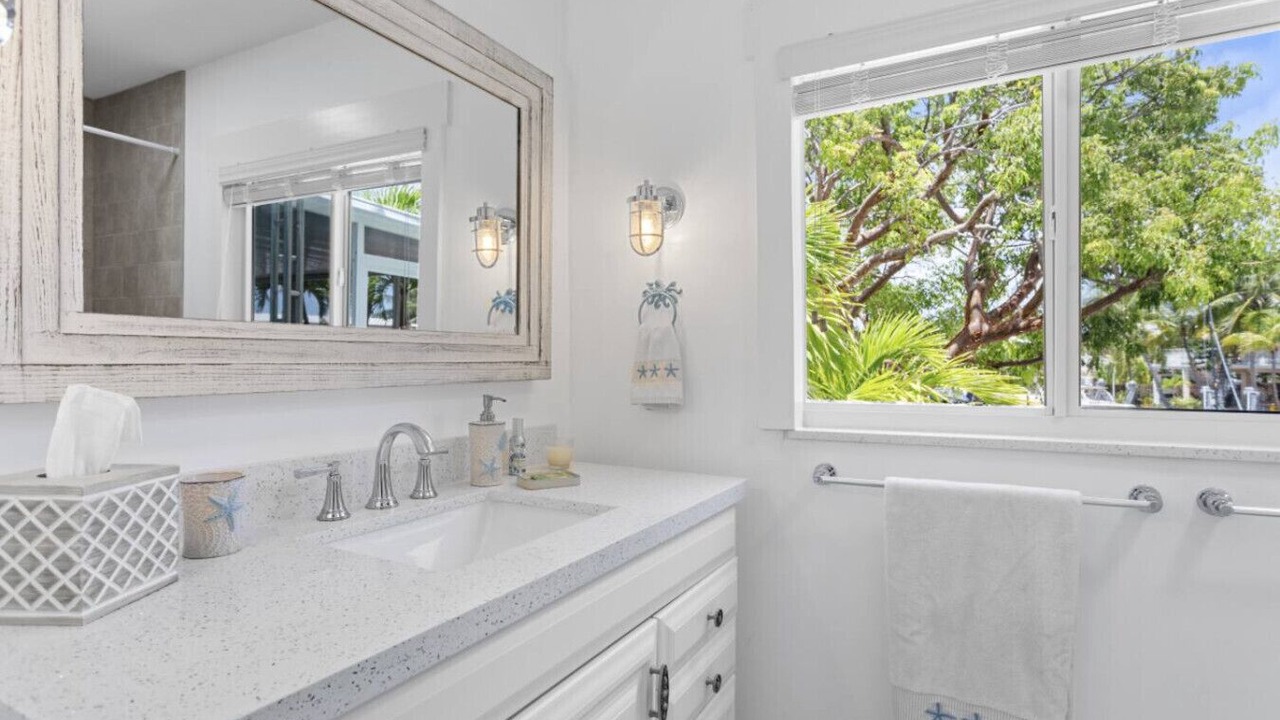 Photo of Bathroom in Indian Waterways