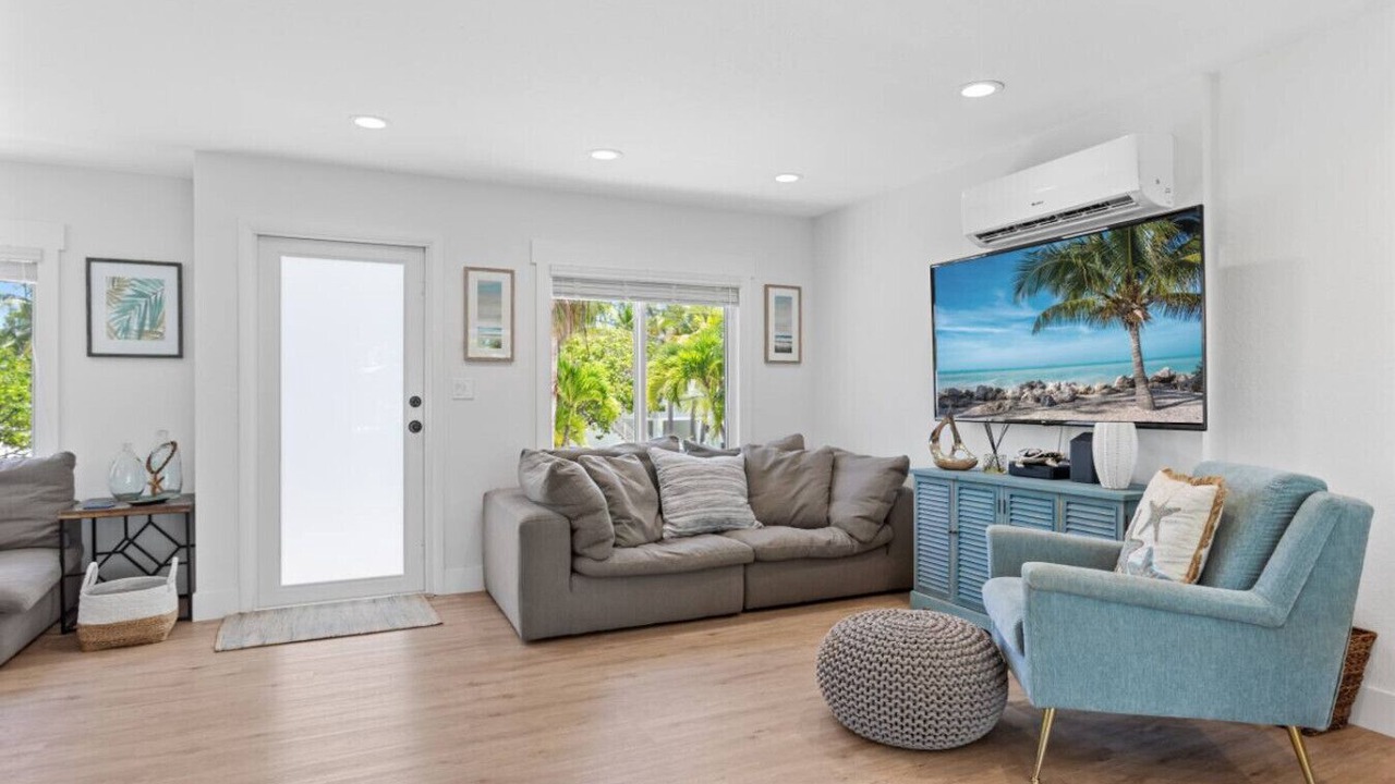 Photo of Livingroom in Indian Waterways