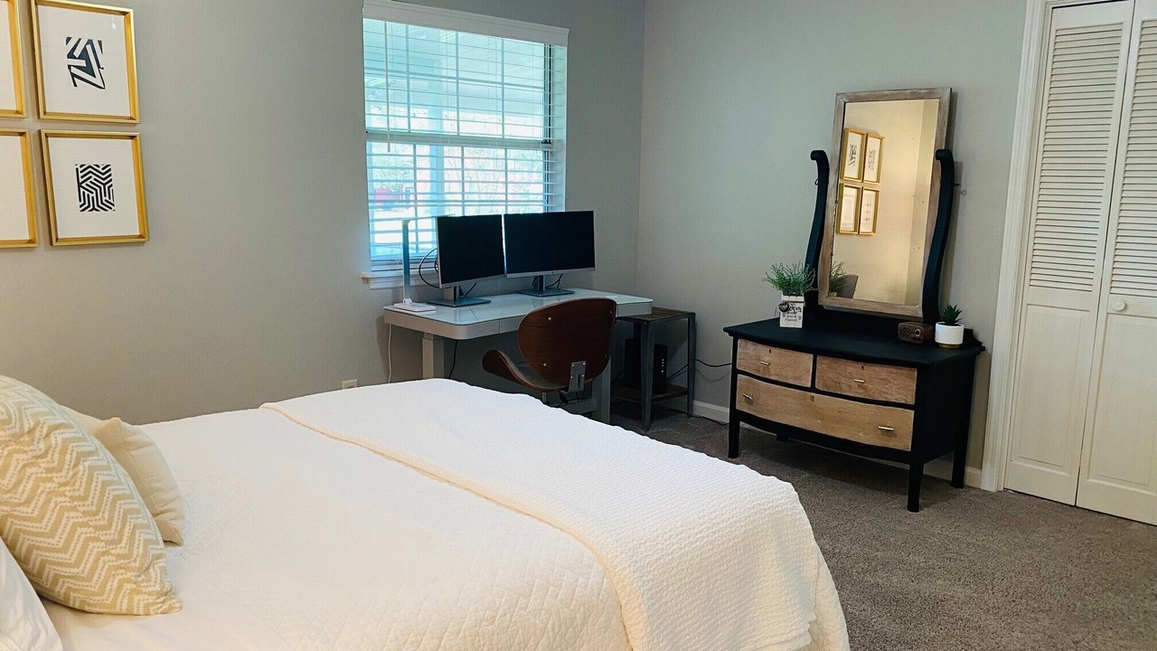 Photo of Bedroom in Tallahassee