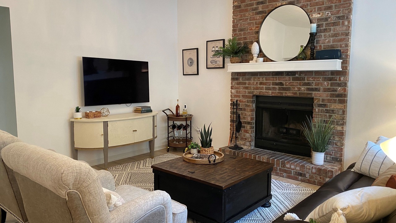Photo of Livingroom in Tallahassee