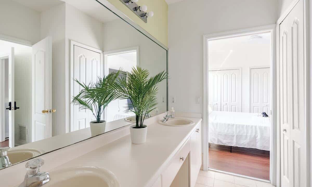 Photo of Bathroom in Tamiami