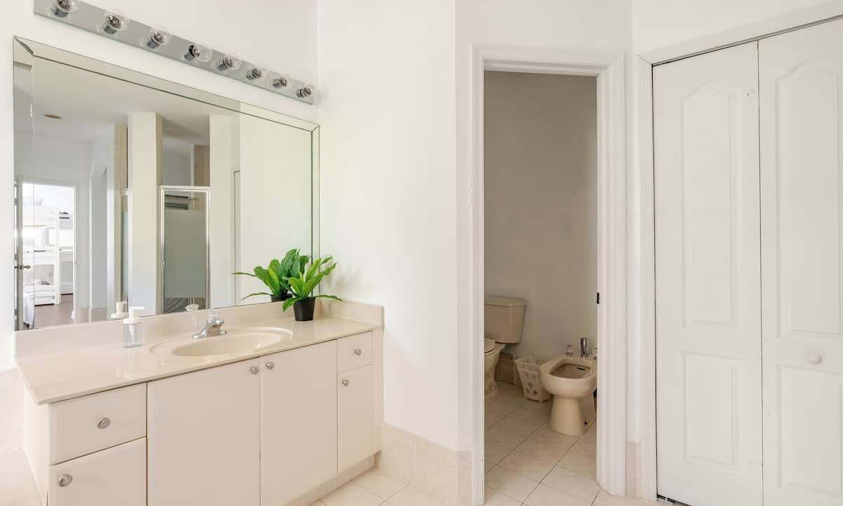 Photo of Bathroom in Tamiami