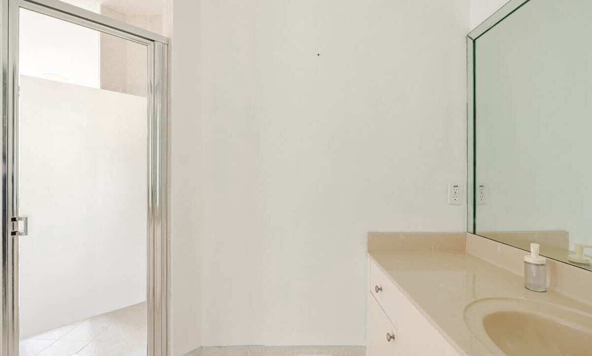 Photo of Bathroom in Tamiami