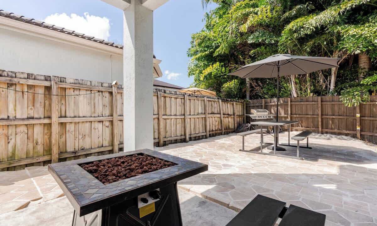 Photo of Outdoor in Tamiami