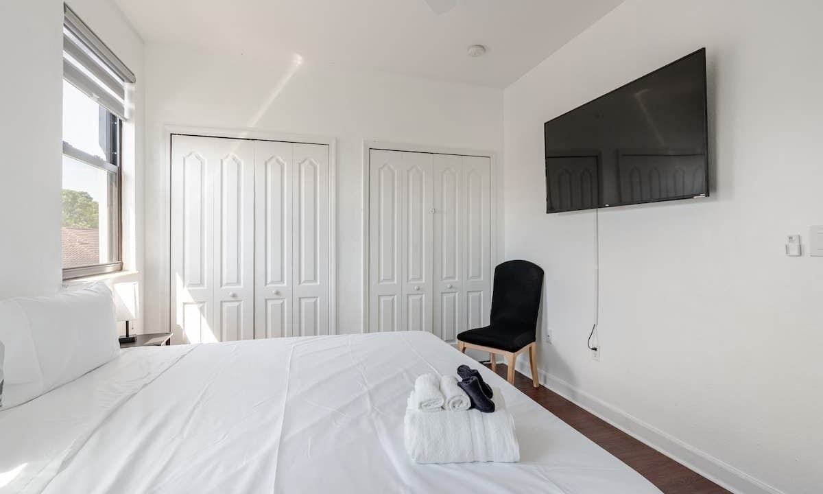 Photo of Bedroom in Tamiami