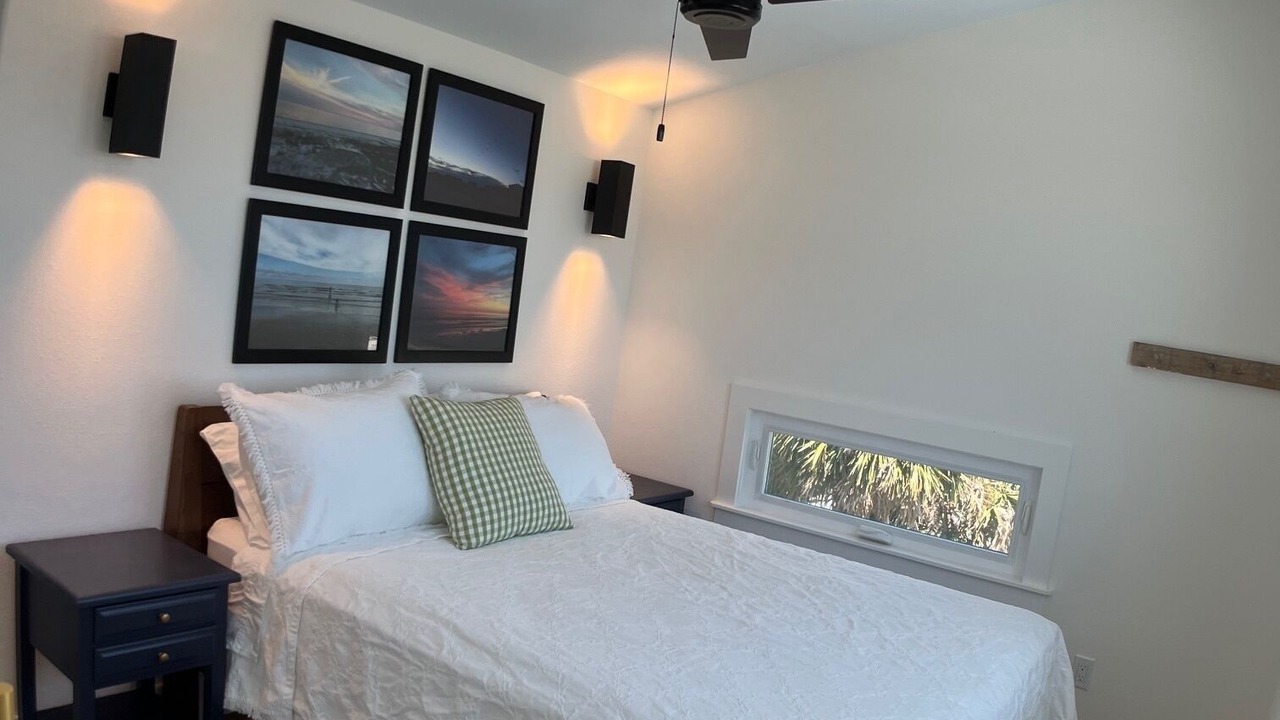 Photo of Bedroom in Alligator Point