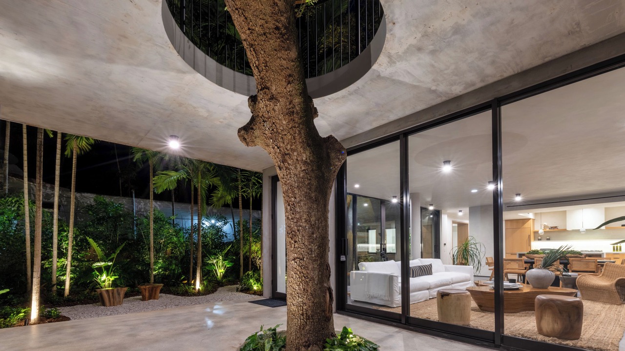 Photo of Patio Balcony in Overtown