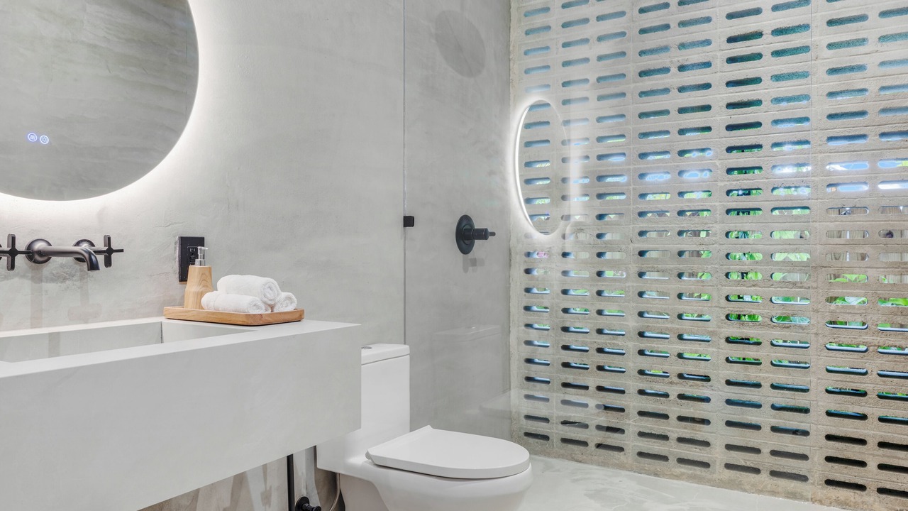 Photo of Bathroom in Overtown