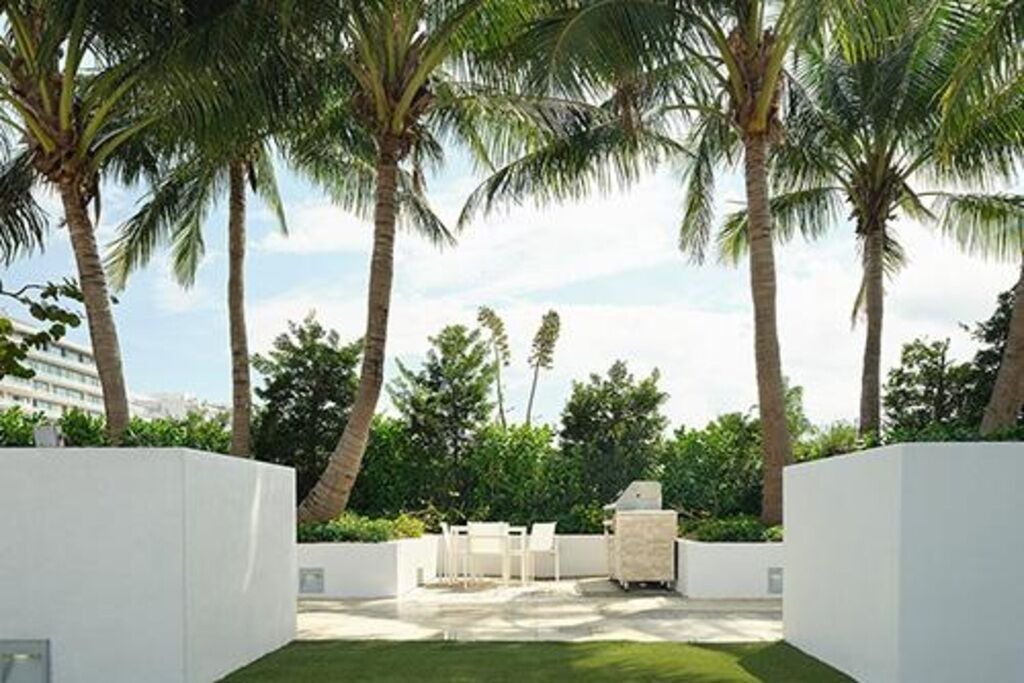 Photo of Outdoor in Surfside