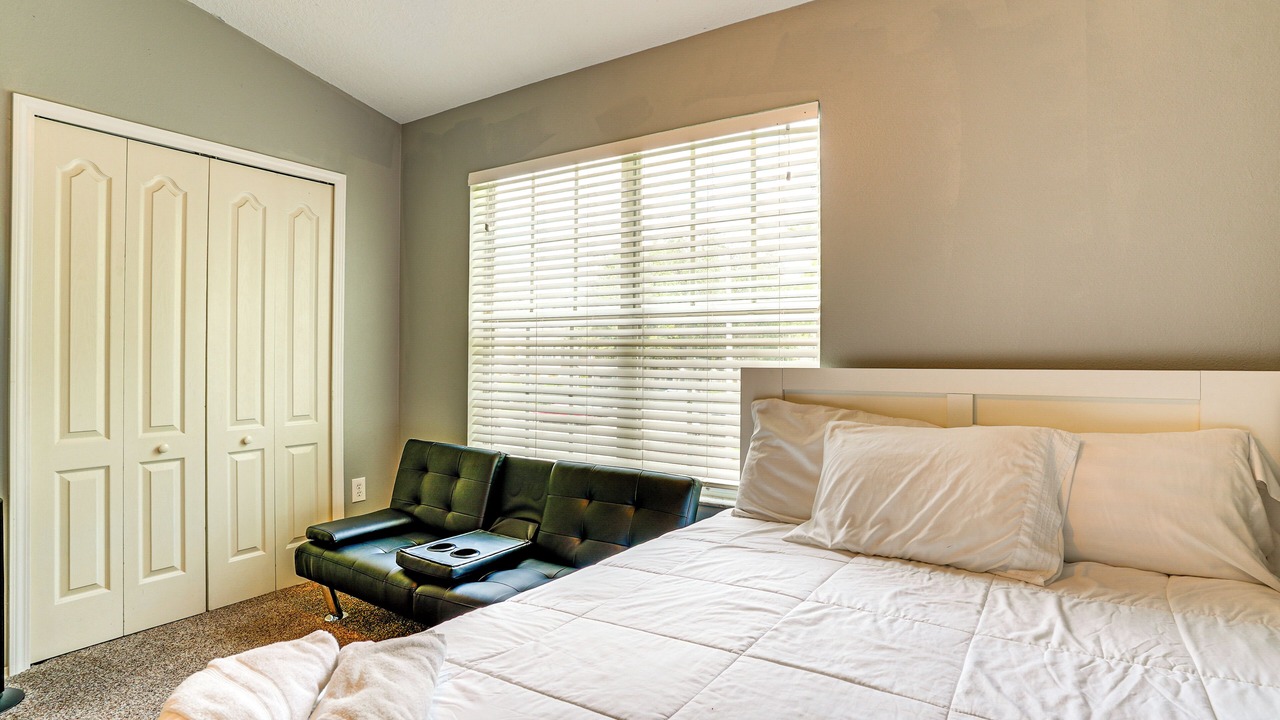 Photo of Bedroom in Meadow Pointe