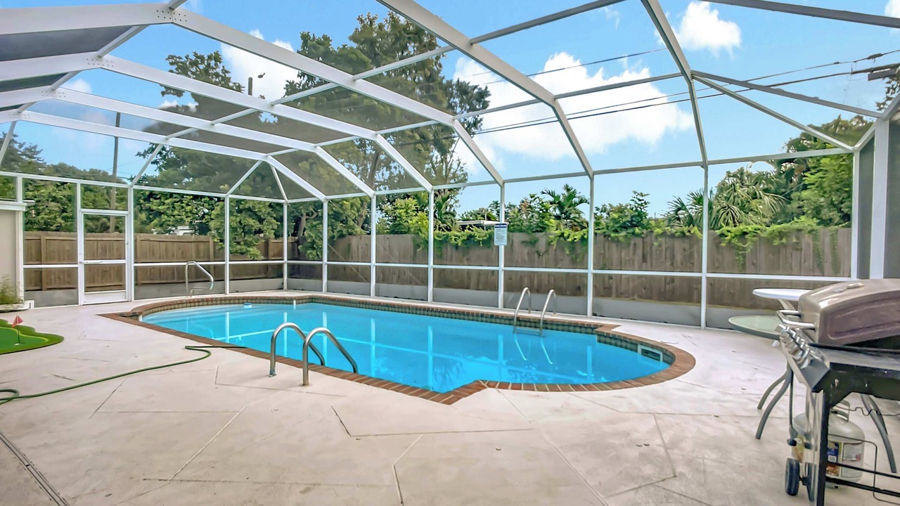 Photo of Outdoor in Bayshore Gardens