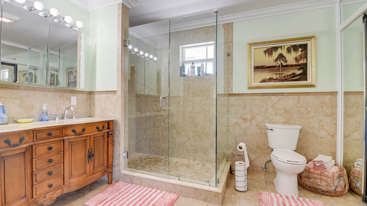 Photo of Bathroom in Big Coppitt Key