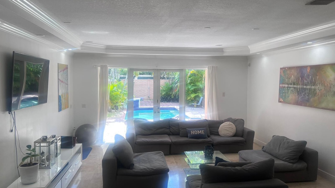 Photo of Livingroom in The Roads